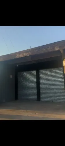 Vende-se um portão