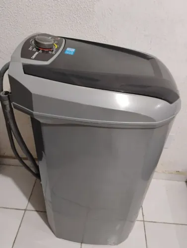 Tanquinho semi-novo