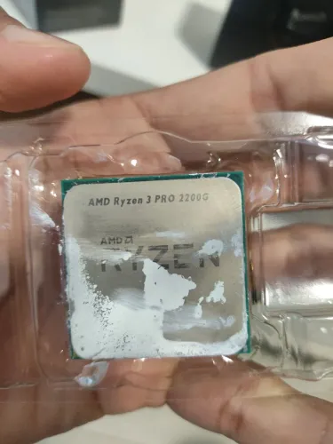 Processador Ryzen 3 PRO 2200 G USADO
