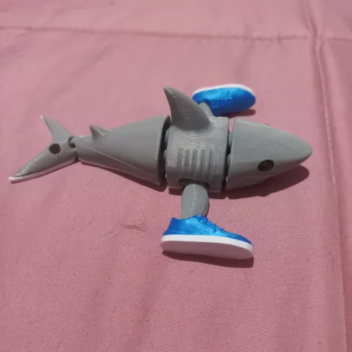 Brinquedo articulado tubarão 3D