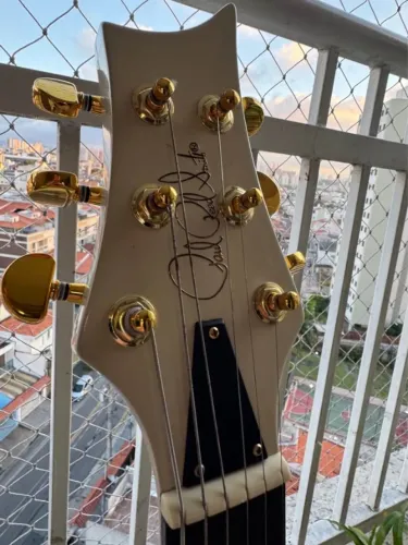 Guitarra VTC Luthier Robson Mello | Estilo PRS Jr | Pinewood & Hardware Premium