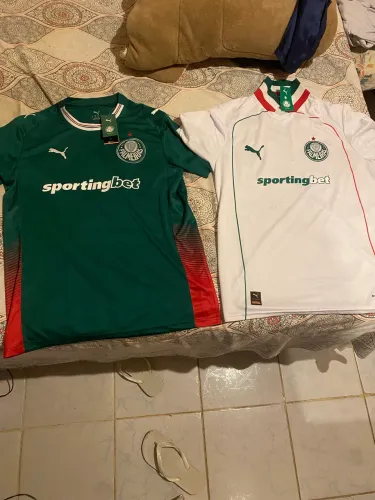 Blusa do palmeiras originais na etiqueta 