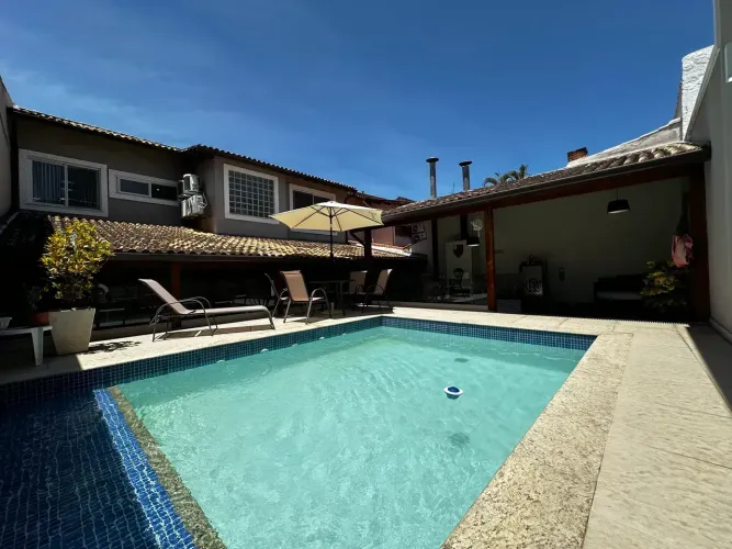 Casa para venda com 300 e 4 quartos no Anil em Jacarepaguá - Rio de Janeiro - RJ