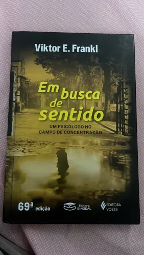 Livro Em Busca de Sentido (novo)