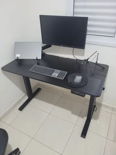 Mesa Pichau Starlift, Com Regulagem de Altura, Motor, 140cm