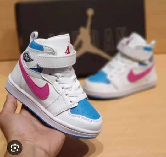 Tênis Nike Jordan 1 infantil