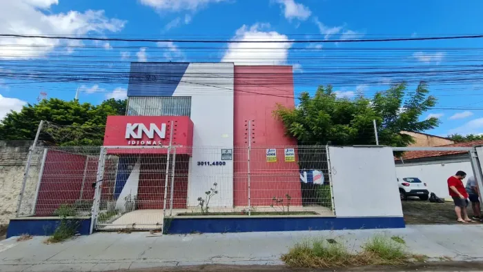 Imóvel para venda tem 256 metros quadrados em Centro - Caucaia - CE