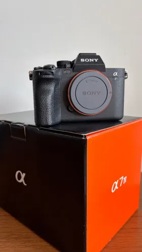 Câmera Sony A7 IV