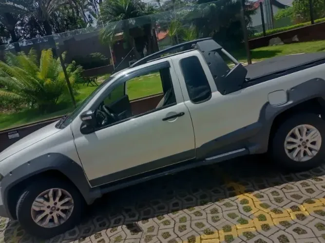 Fiat Strada Adventure 1.8/ 1.8 Locker Flex CE 2013