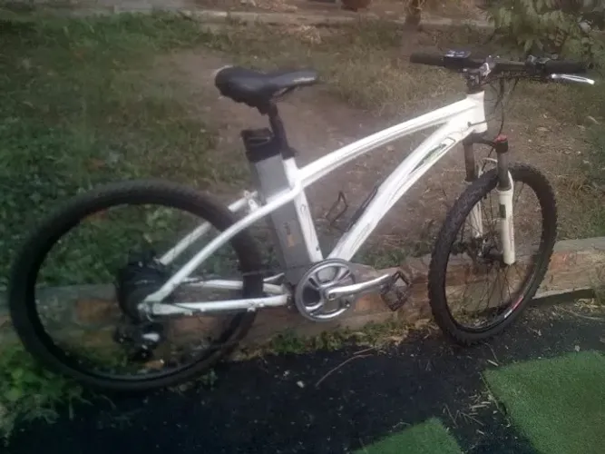 Bicicleta Eletrica Alum. Sportage2 350w 36v Aro26 disco e suspenção .
