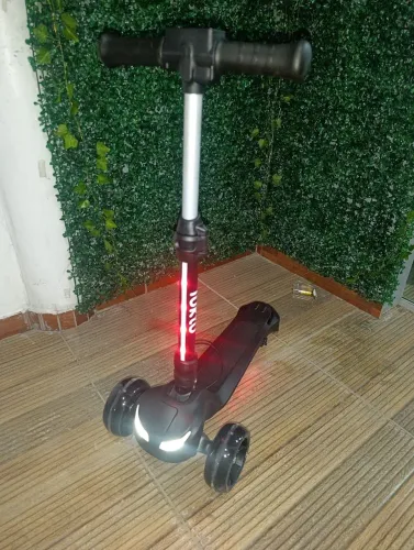PATINETE ELÉTRICO INFANTIL