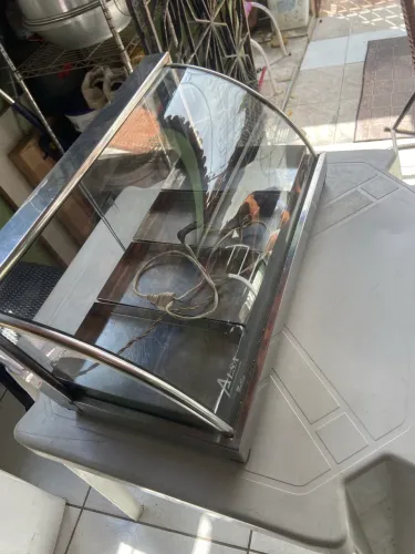 Vitrine de salgados 
