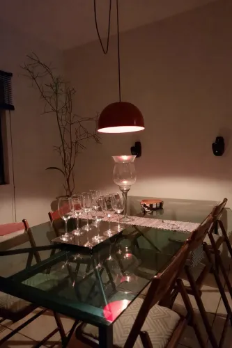 Mesa de jantar com 6 cadeiras 