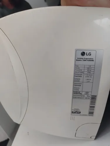 Evaporadora de ar LG Excelente 17000btus