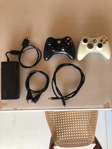 Vendo tudo por 200 