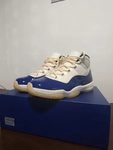 Tênis Jordan 11 Retro GS RARE