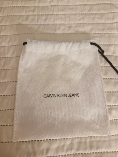 Saquinho calvin klein 