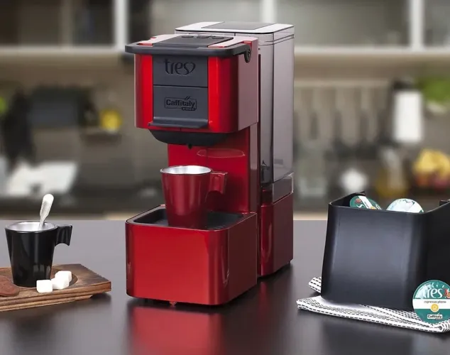 Cafeteira Três Corações Pop Plus Vermelha