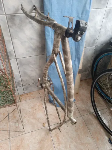 Quadro de bicicleta caiçara ( desapego) 