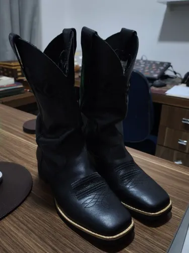 Bota Cowntry Couro Feminina 37