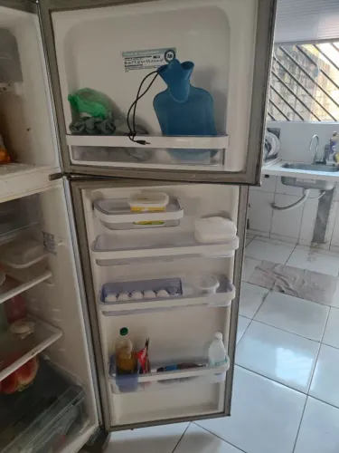Geladeira Eletrolux 310 litros frost Free 