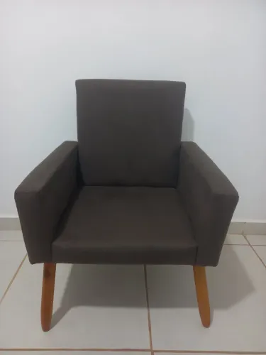 Poltrona semi nova