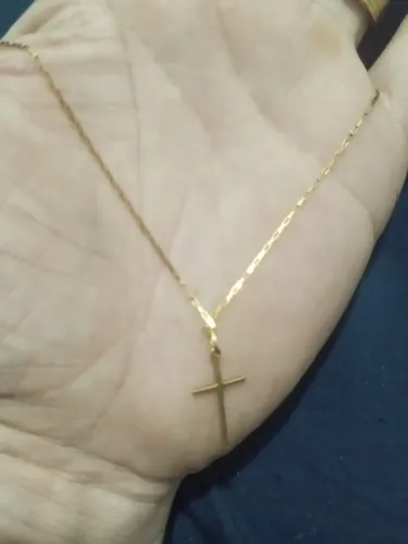 Cordão de ouro 18. , 52 centímetros, com cruz