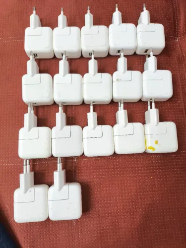 17 - Carregadores Apple A1357 - Usado.