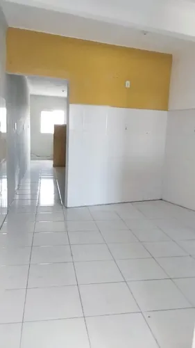 Prédio na avenida principal em Nossa Senhora das Dores-Se 