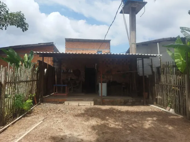 Casa paracuri