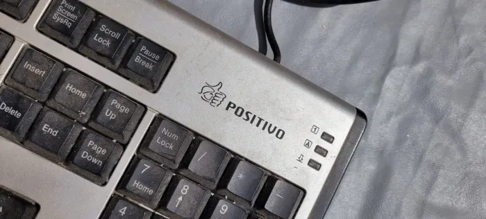 Teclado para computador positivo