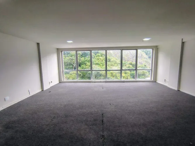 LÍVIA MACHADO ALUGA: Sala Comercial de 100,55 m²
