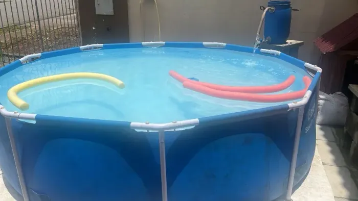 Piscina 5000 litros de agua 