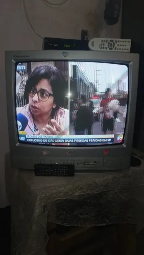 Tv LG 20polegadas com conversor digital e controle