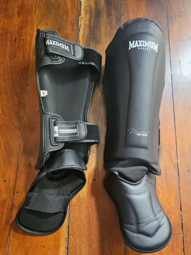 Caneleira Maximum Muay Thai Kick Boxing