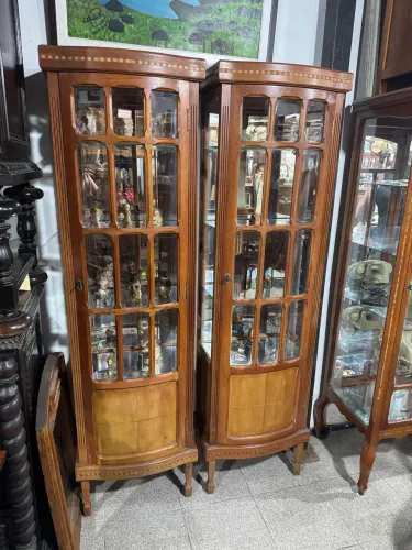 Cristaleira Art Nouveau