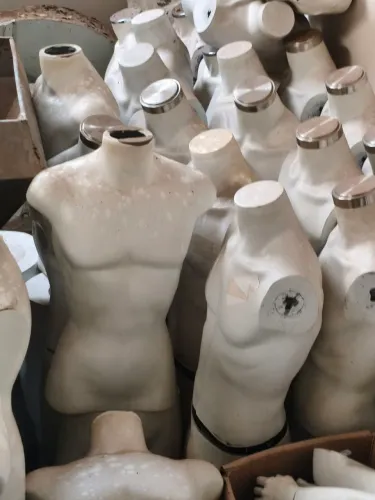 Maniquis para loja 