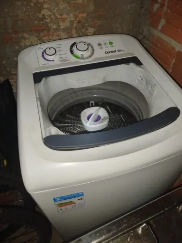 Máquina de lavar semi nova