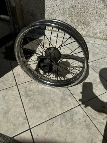 RODA TRASEIRA LANDER