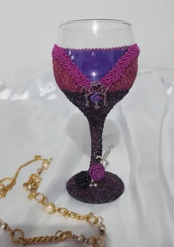 Taças de vidro personalizada ( 77,00 e 67,00)