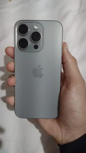 iPhone 15 pro 128 gb (aceito troca por um superior da linha pro/pro max)