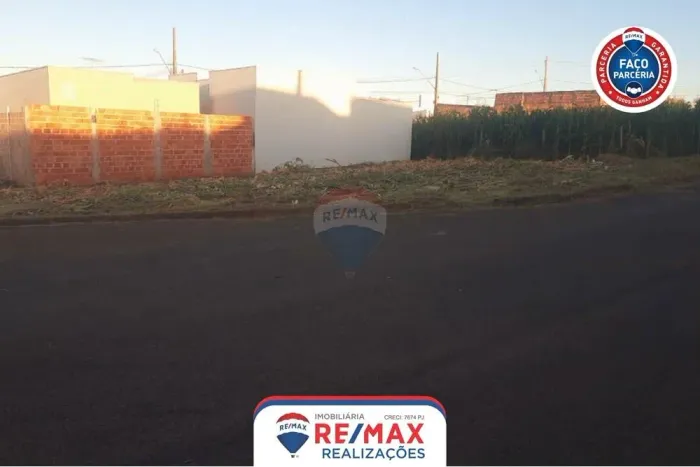 LOTE DE ESQUINA À VENDA NO RESIDENCIAL IBIZA  PRESIDENTE OLEGÁRIO