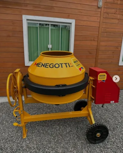 Betoneira Menegotti Rental 400l NOVA