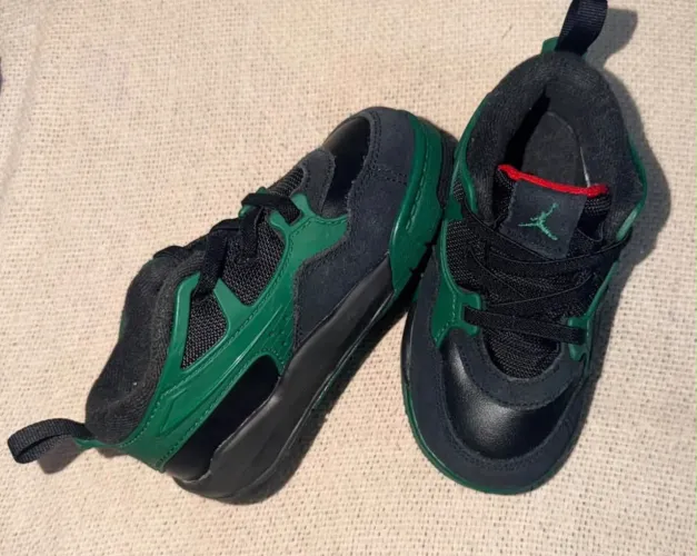 Tênis Nike jordan infantil