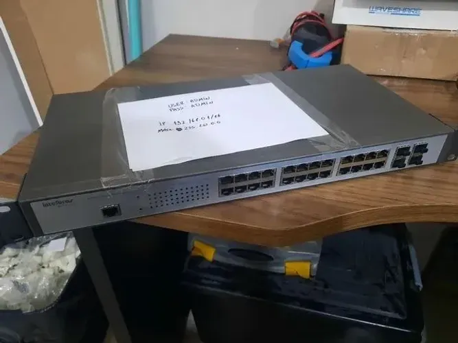 Switch gerenciavel intelbras SG 2404 MR