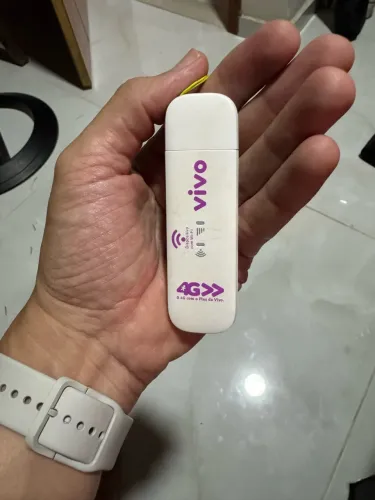 Modem 4G Vivo USB com Wi-Fi - Internet Móvel Portátil