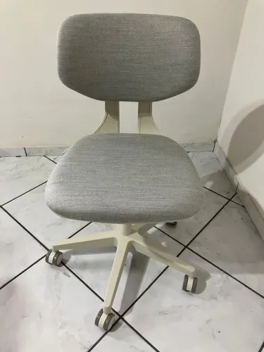 Cadeira de Escritório Delta Movescan Cinza