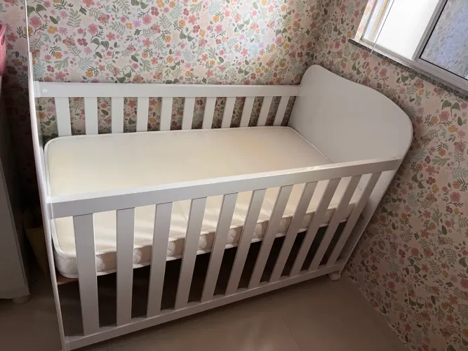     Berço Infantil em Estado de Novo
