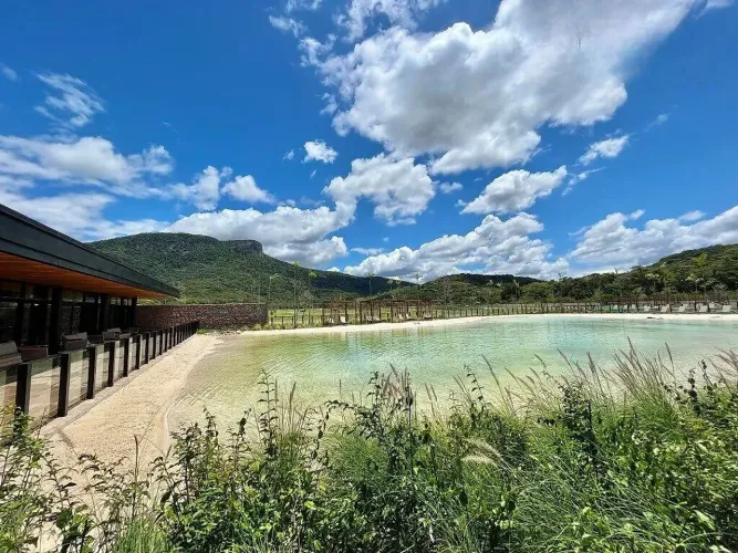 Terreno fundo Lago no Reserva da Pedra