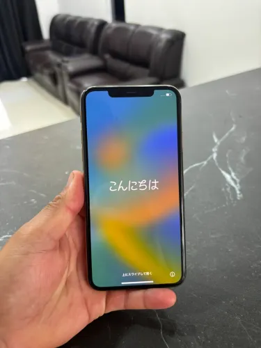 Vendo iPhone 11 Pro Max dourado